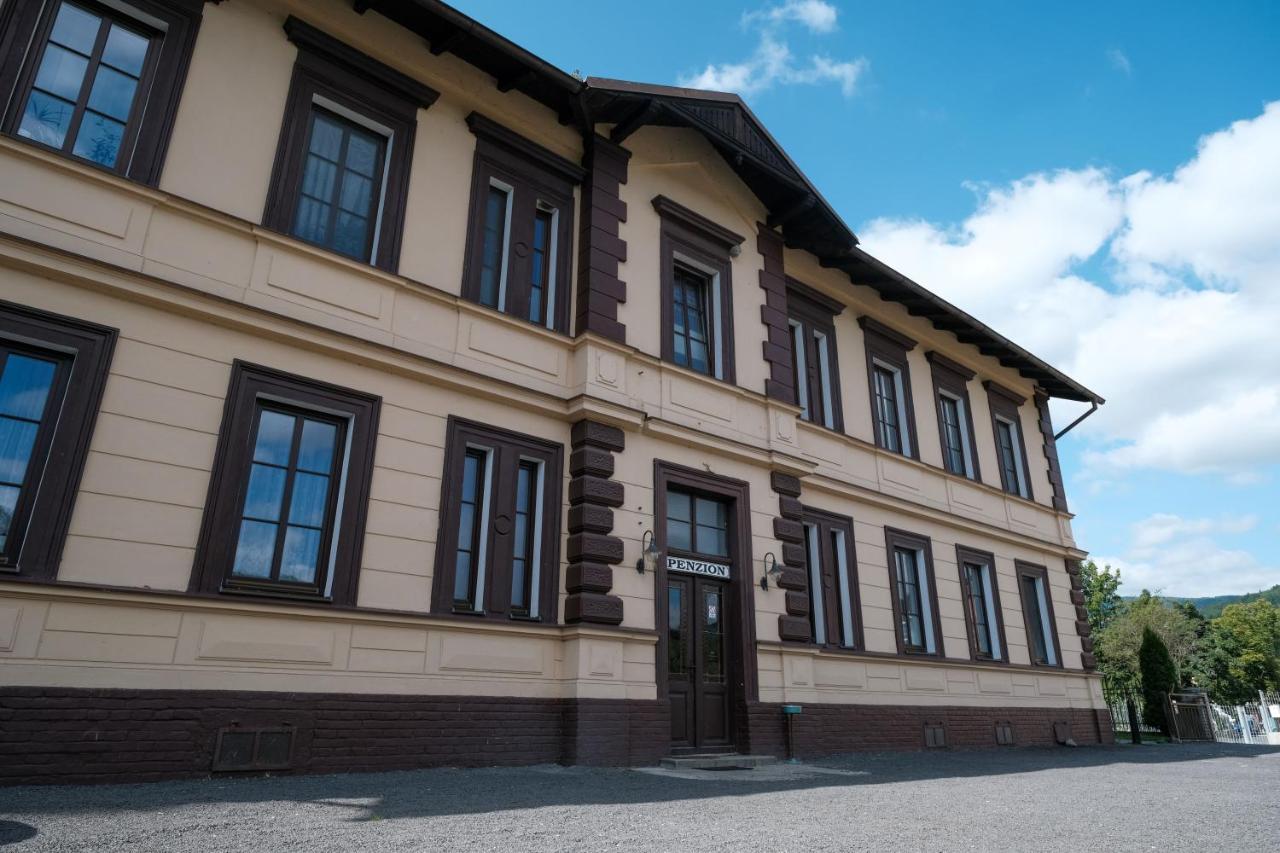 Penzion Betty Okounov Exterior foto