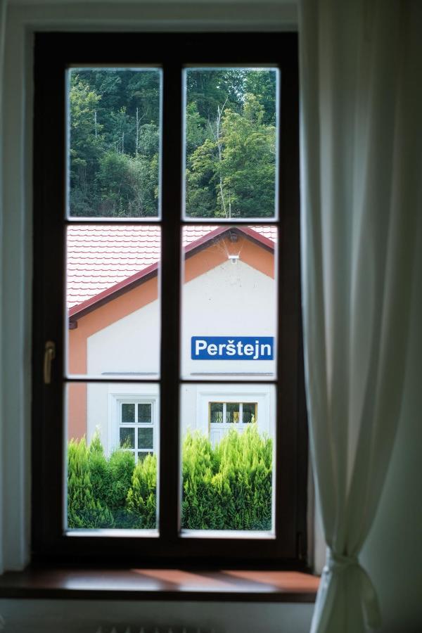 Penzion Betty Okounov Exterior foto